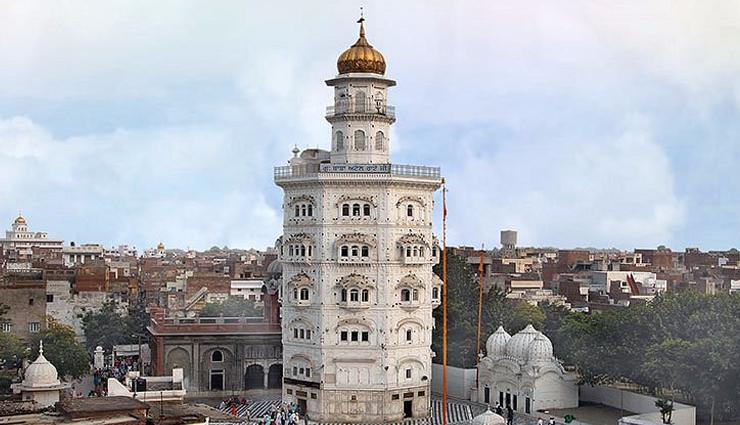 famous gurudwaras india,gurudwaras in india,top gurudwaras in india,must-visit gurudwaras in india,historical gurudwaras in india,sacred gurudwaras of india,sikh pilgrimage sites in india,best gurudwaras to visit in india,popular gurudwaras in india,gurudwaras of india tourism