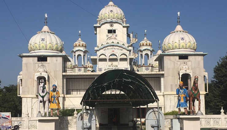 famous gurudwaras india,gurudwaras in india,top gurudwaras in india,must-visit gurudwaras in india,historical gurudwaras in india,sacred gurudwaras of india,sikh pilgrimage sites in india,best gurudwaras to visit in india,popular gurudwaras in india,gurudwaras of india tourism