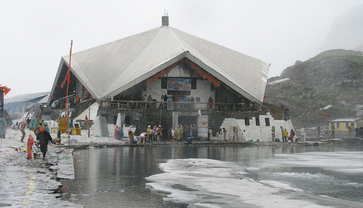 gurdwaras in the world,famous gurdwaras in the world,sri harmandir sahib,gurdwara sri hemkund sahib,gurdwara sri keshgarh sahib,gurdwara bangla sahib,gurdwara ber sahib,gurdwara manikaran sahib,gurdwara sri guru singh sabha,gurdwara bhatta sahib,sri guru tegh bahadur sahib gurdwara,gurdwara data bandi chod sahib,travel,holidays,travel guide,tourism,tourist tips