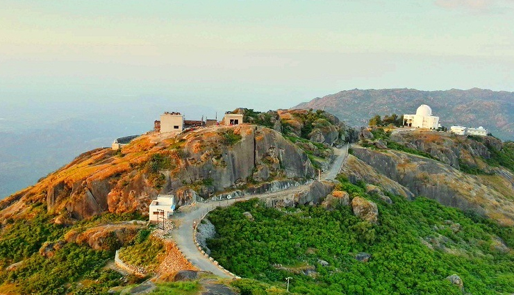 अरावली पहाडिय़ों में स्थित राजस्थान का एक मात्र पर्यटन स्थल माउंट आबू, घूमने की 8 बेस्ट जगह best tourist places in mount abu rajasthan,places to visit in mount abu for tourists,must-visit attractions in mount abu,popular tourist spots in mount abu,things to do in mount abu for tourists,mount abu sightseeing guide,tourist destinations in mount abu,travel guide to mount abu rajasthan,top tourist places in mount abu,mount abu travel tips for tourists