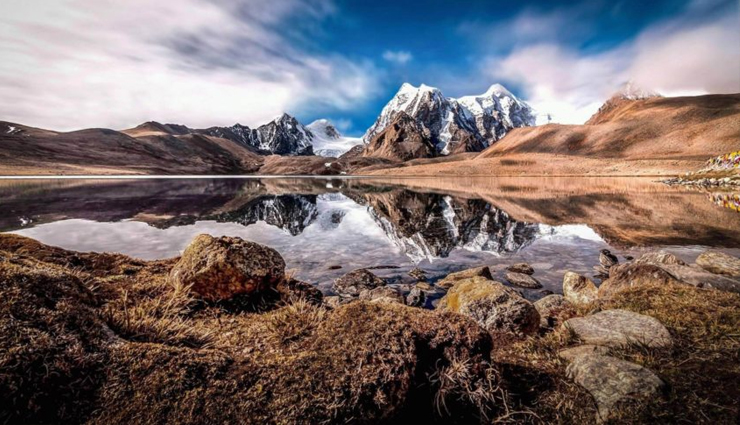 sikkim,lakes in sikkim,sikkim tourism,tourist places in sikkim,travel,travel tips