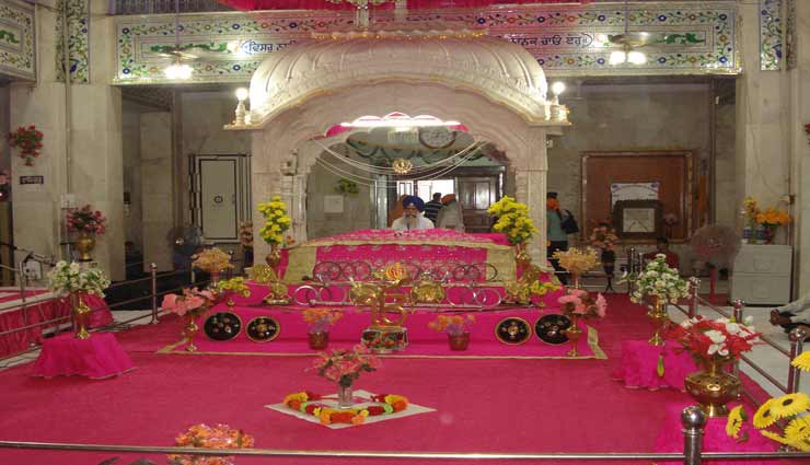 takhat shri keshgarh sahib,sri hemkund sahib,gurudwara shri pathar sahib,gurudwara paonta sahib,indian places