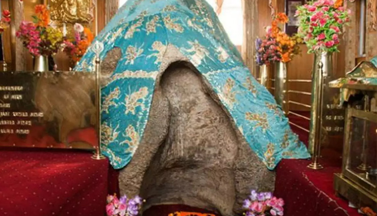 leh ladakh,leh ladakh tourist destinations,tourist places in leh ladakh,holidays,travel guide