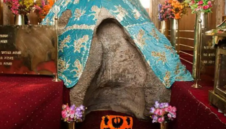 ladakh travel destinations,top places to visit in ladakh,scenic spots in ladakh,must-see locations in ladakh,ladakh sightseeing guide,ladakh natural wonders,ladakh adventure destinations,picturesque places in ladakh,ladakh tourism highlights,hidden gems of ladakh