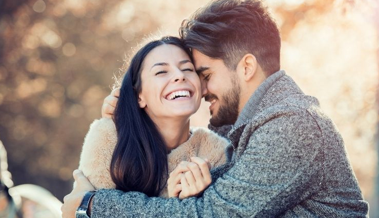 ways to make guy chase you,relationship tips,couple tips,dating tips