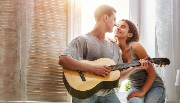 ways to make guy chase you,relationship tips,couple tips,dating tips