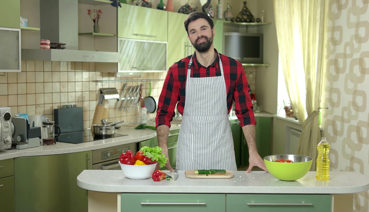 6 Signs Men Give Off That They are Missing You