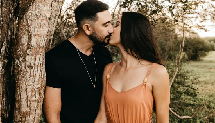 10 Ways To Raise Your Confidence To Get a Guy Interested in You