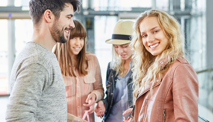 signs of attraction from a guy,how to tell if a guy is attracted to you,male body language attraction,physical signs of attraction from a guy,behavioral cues of attraction from a guy,nonverbal communication of attraction from a guy,signs a guy likes you,understanding male attraction signals,ways to spot a guys attraction to you,clues a guy is attracted to you.