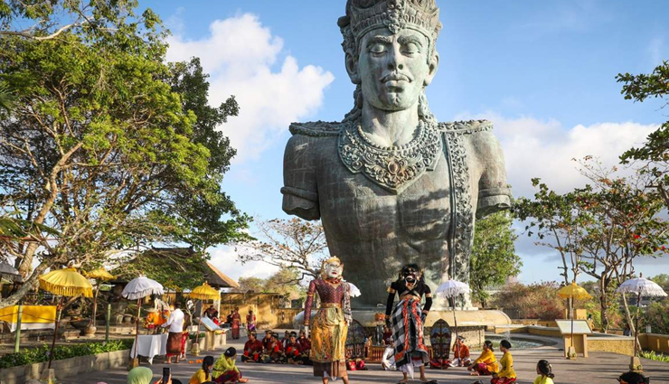 picturesque places in bali,instagram-worthy destinations in bali,banyumala twin waterfall bali,campuhan ridge walk bali,gwk cultural park bali,handara golf course gate bali,kelingking beach nusa penida bali,ulun danu bratan temple bali,bali travel photography,bali hidden gems,bali off-the-beaten-path,bali hiking trails,bali cultural experiences,bali iconic landmarks,bali natural beauty,bali scenic vistas,bali adventure destinations,bali instagram spots,bali travel tips,bali sightseeing recommendations