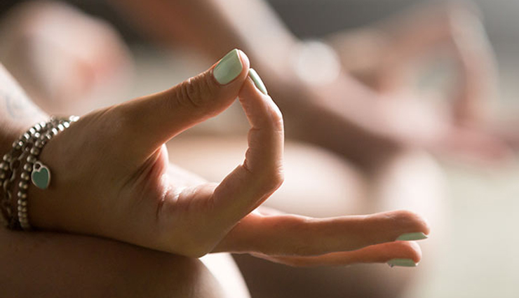10 Health Benefits of Gyan Mudra and Know How to Practice It