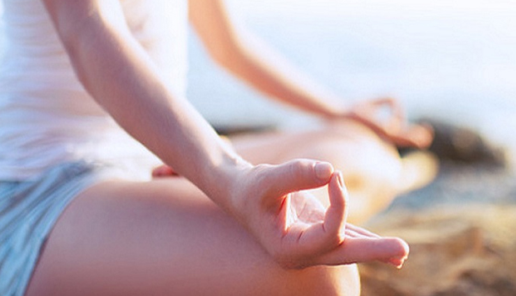 gyan mudra health benefits,benefits of practicing gyan mudra,gyan mudra for concentration and mental clarity,how to practice gyan mudra effectively,gyan mudra for memory enhancement,stress relief with gyan mudra,emotional balance through gyan mudra,enhancing communication skills with gyan mudra,gyan mudra for relaxation of mind and body,deepening spiritual connection with gyan mudra