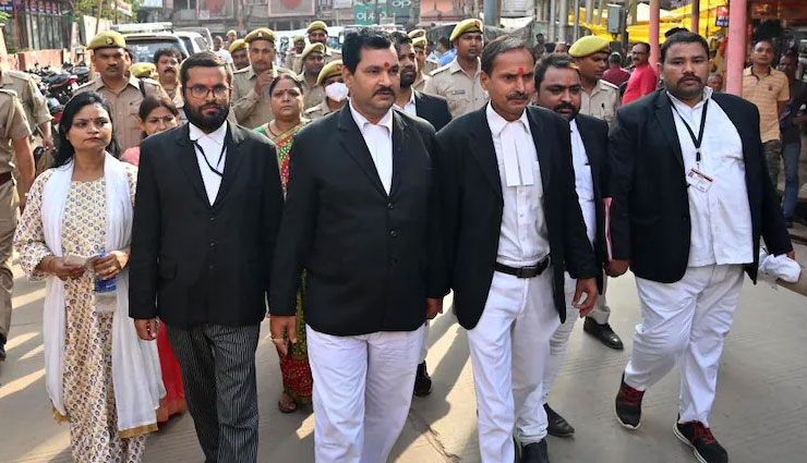 ज्ञानवापी मामले में आज नहीं होगी सुनवाई, हड़ताल पर हैं वाराणसी कोर्ट के वकील