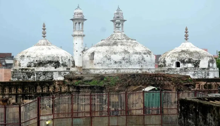 Gyanvapi मामले में वाराणसी कोर्ट का बड़ा फैसला, हिंदू पक्ष को तहखाने में मिली पूजा की इजाजत