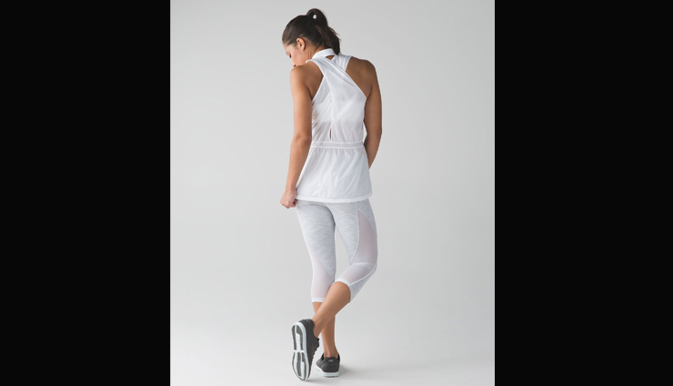 bikinis,short shorts,leggings,barely-there shirts and vests,ratty clothing,denim,sandals or boots,fashion thing not wear in gym,gym fashion tips,fashion tips,latest fashion trends