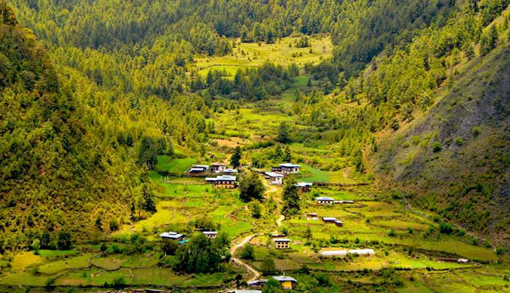 bhutan tourist places,exquisite tourist places in bhutan,top tourist destinations bhutan,must-visit places bhutan,bhutan travel guide