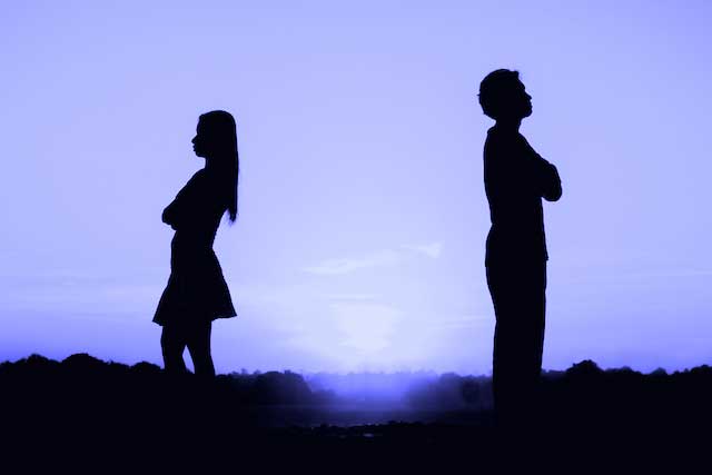 breakup,reasons for breakup,bad habits,habits effect on relationship,relationship tips