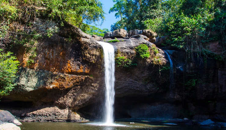spectacular waterfalls in thailand,explore thailand stunning waterfalls,breathtaking thai waterfalls to visit,discover thailand most beautiful waterfalls,must-see waterfalls for travelers in thailand,natural wonders: thai waterfall exploration,unforgettable waterfall experiences in thailand,top cascades to explore in thailand,thailand awe-inspiring waterfall destinations,best waterfall sightseeing in thailand