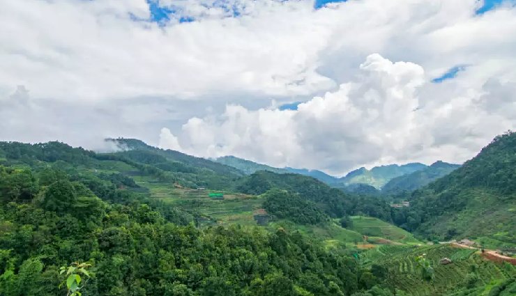 attractions in northeast india,must-visit places in northeast india,ziro arunachal pradesh,cherrapunjee meghalaya,unakoti tripura,tamenglong manipur,mon village nagaland,dong arunachal pradesh,tsomgo lake sikkim,haflong assam,dawki river meghalaya