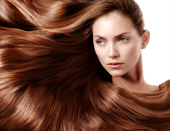 इन 6 तरीको से करें मानसून में बालों और त्वचा की देखभाल