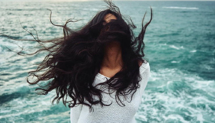4 Effective Home Remedies To Protect Your Hair From Beach Water