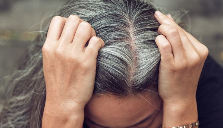 4 Ways To Temporarily Change Your Hair From Home