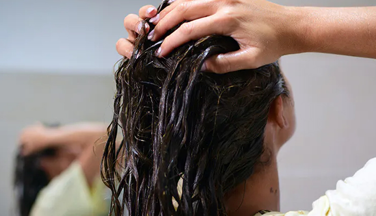 hair spa,spa,hair massage,hair spa at home,simple tips to do hair spa at home,beauty,beauty tips,hair care tips,hair care ,हेयर स्पा, स्पा, मसाज, ऑलिय ऑयल