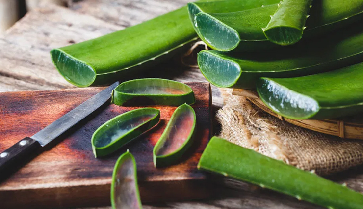 coconut milk,aloe vera,hot oil hair massage,neem & amla,egg or yoghurt,licorice root,effective home remedies,effective home remedies for hair fall,hair fall tips,hair care tips,beauty tips,monsoon beauty tips