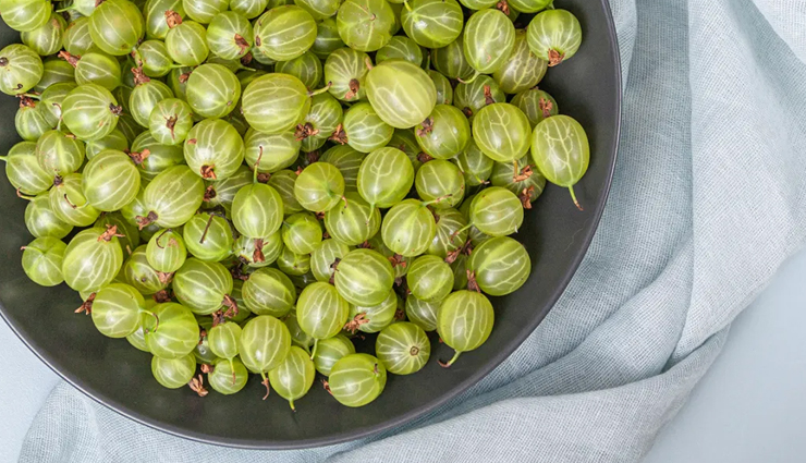 hair fall,natural ways to prevent hair fall,hair care tips,beauty tips