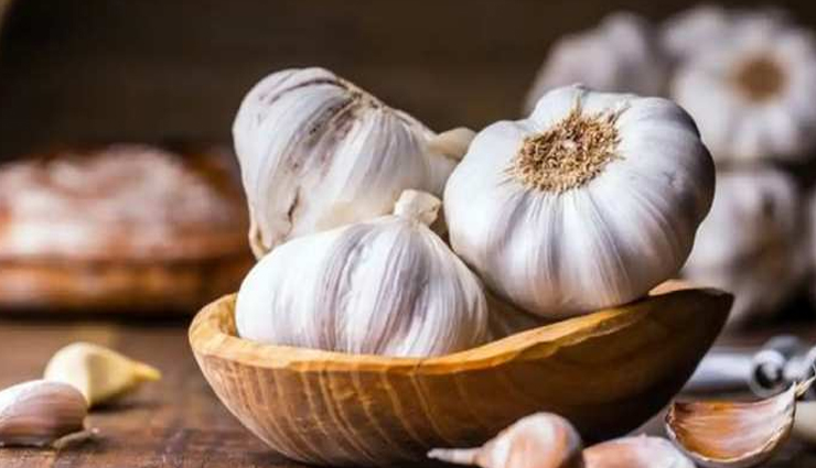 hair fall,home remedies to control hair fall,hair care tips,beauty tips