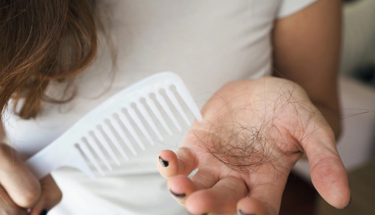 8 Effective Home Remedies To Treat Hair Loss