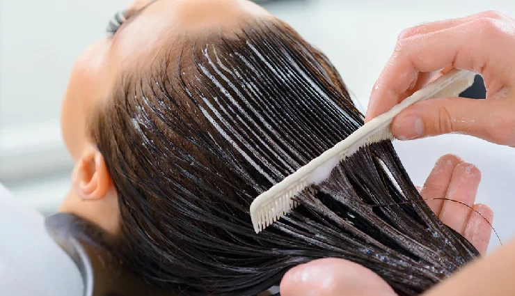 benefits of yogurt for skin and hair,yogurt for glowing skin,yogurt for tan removal,yogurt for skin exfoliation,yogurt face pack benefits,yogurt for dandruff treatment,yogurt for frizz-free hair,yogurt hair mask benefits,yogurt for strong hair roots,diy beauty remedies with yogurt