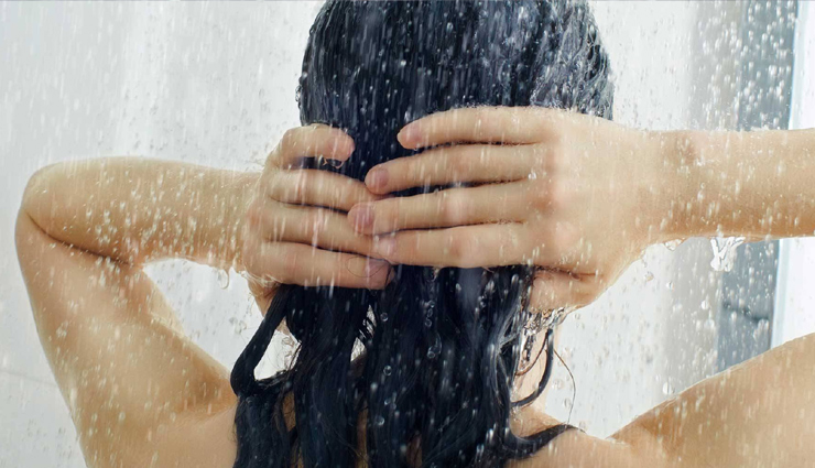 pineapple benefits for skin,pineapple for hair care,pineapple skincare tips,pineapple hair mask,bromelain for skin,vitamin c in pineapple,natural exfoliants for skin,pineapple hydration for skin,anti-inflammatory skin remedies,collagen boosting fruits