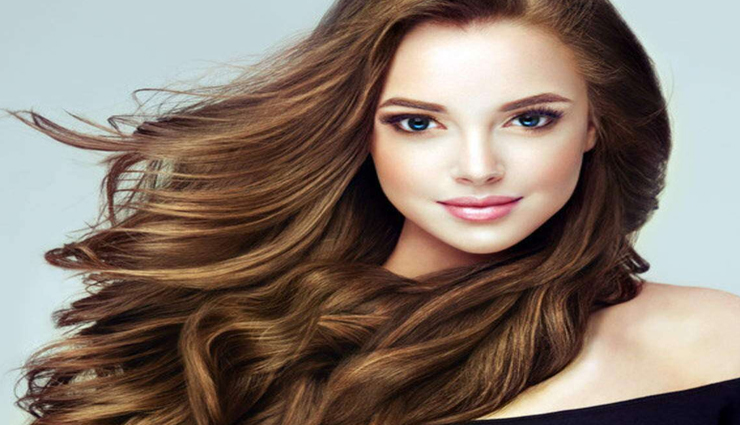 हेल्दी बालों के लिए आजमाए ये 7 होममेड हेयर ऑयल और स्प्रे, बनेंगे शाइनी और मजबूत