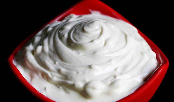 try these home remedies to get rid of dandruff problem,beauty tips,beauty hacks