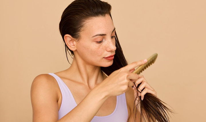 choose hair oil according to hair it will become shiny and healthy,beauty tips,beauty hacks