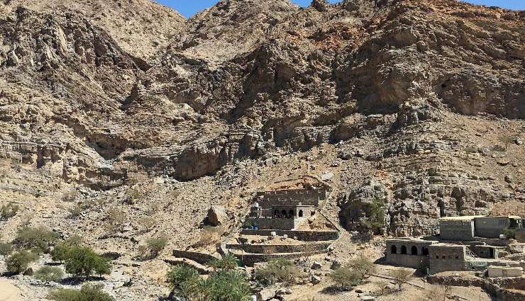 ras al khaimah beach,iceland water park ras al khaimah,hajar mountains adventure,mangrove kayaking ras al khaimah,khatt hot springs relaxation,falcon show ritz-carlton ras al khaimah,desert adventure bassata desert village,camel racing al sawan race track,explore dhayah fort,traditional arabic lunch al fanar restaurant