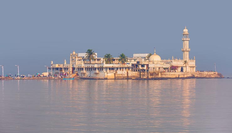 बकरीद के दिन भारत के इन शहरों में लगी रहती है रौनक, मिलता है घूमने का अलग ही मजा