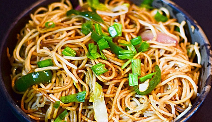 veg chowmein,veg chowmein recipe,huners struck,food