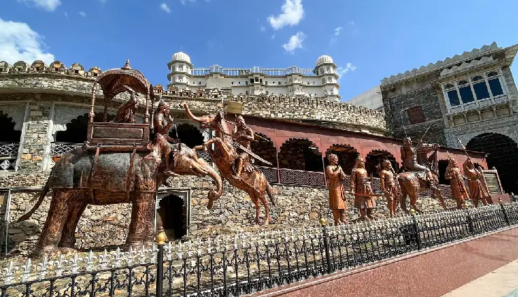 maharana pratap history,rajasthan historical facts,warrior legends of india,kumbhalgarh history,udaipur heritage,jodhpur royal legacy,indian warriors,rajput bravery,rajasthan forts and palaces,stories of courage india