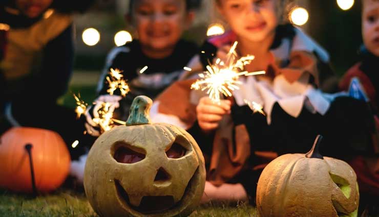 Halloween 2018: Sonam Kapoor, Twinkle Khanna and other B-town beauties celebrate spookiest night of the year