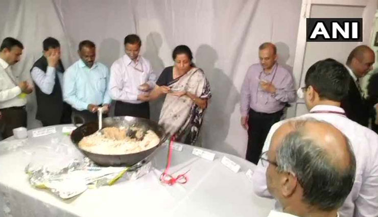 budget 2019,union budget 2019,halwa ceremony,nirmala sitharaman,news,budget news,news in hindi