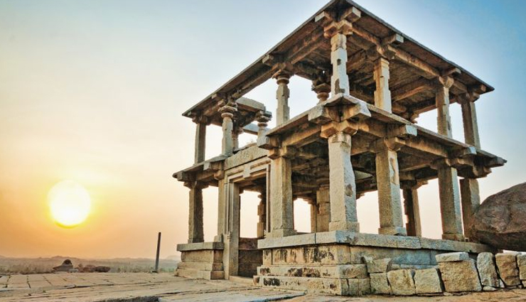 hampi,places to visit in hampi,tourist attractions in hampi