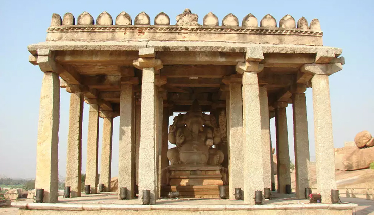 hampi,places to visit around hampi,vijaya vittala temple,sri virupaksha temple,hanuman temple,hemakuta hill temple complex,sasivekalu ganesha temple,lakshmi narasimha temple