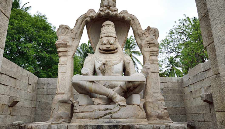 places to visit in hampi,places to visit around hampi,hampi,vijaya vittala temple,sri virupaksha temple,hanuman temple,hemakuta hill temple complex,sasivekalu ganesha temple,lakshmi narasimha temple