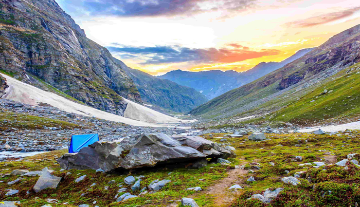 travel tips,travel guide,best trekking places