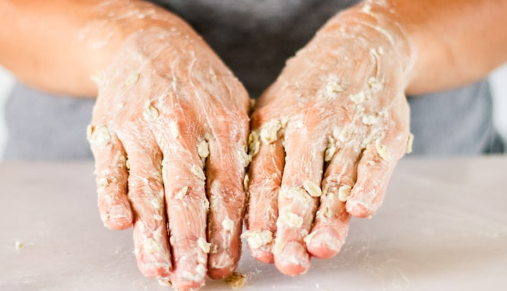 dry and rough hands causes and remedies,common causes of dry and rough hands,treat dry and rough hands with home remedies,how to soothe dry and rough hands naturally,causes and solutions for rough and dry hands,home remedies for dry and rough hands,natural remedies to treat dry and rough hands,dry hands causes and effective home treatments,relieve dry and rough hands with these remedies,dry and rough hands: causes and home remedies