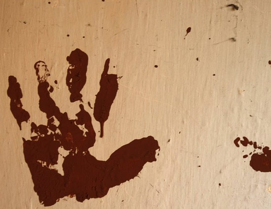 Printed Walls Got Painted With Dirty Hands? Don't Worry try These Simple Cleaning Tips