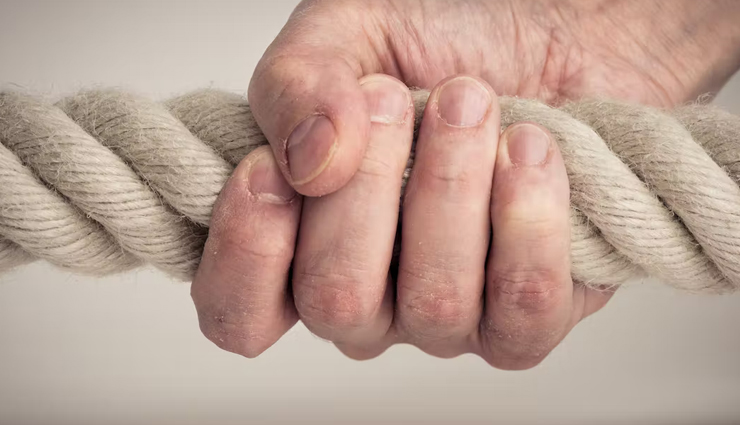 indications of weaker bones,bones health,healthy bones,bones care tips,weaker bones indications