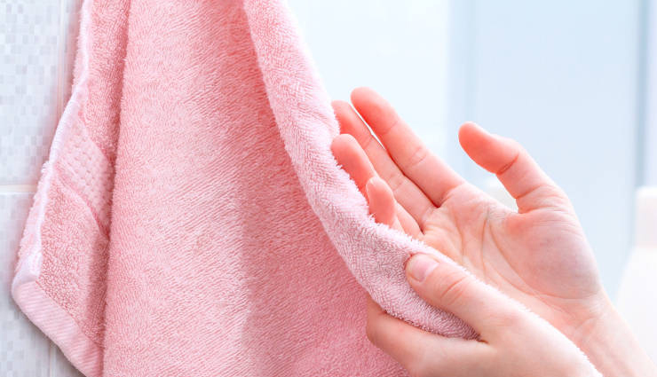 oily skin in winters,skin in winters,skin care tips in winters,oily skin care in winters,beauty tips,beauty hacks